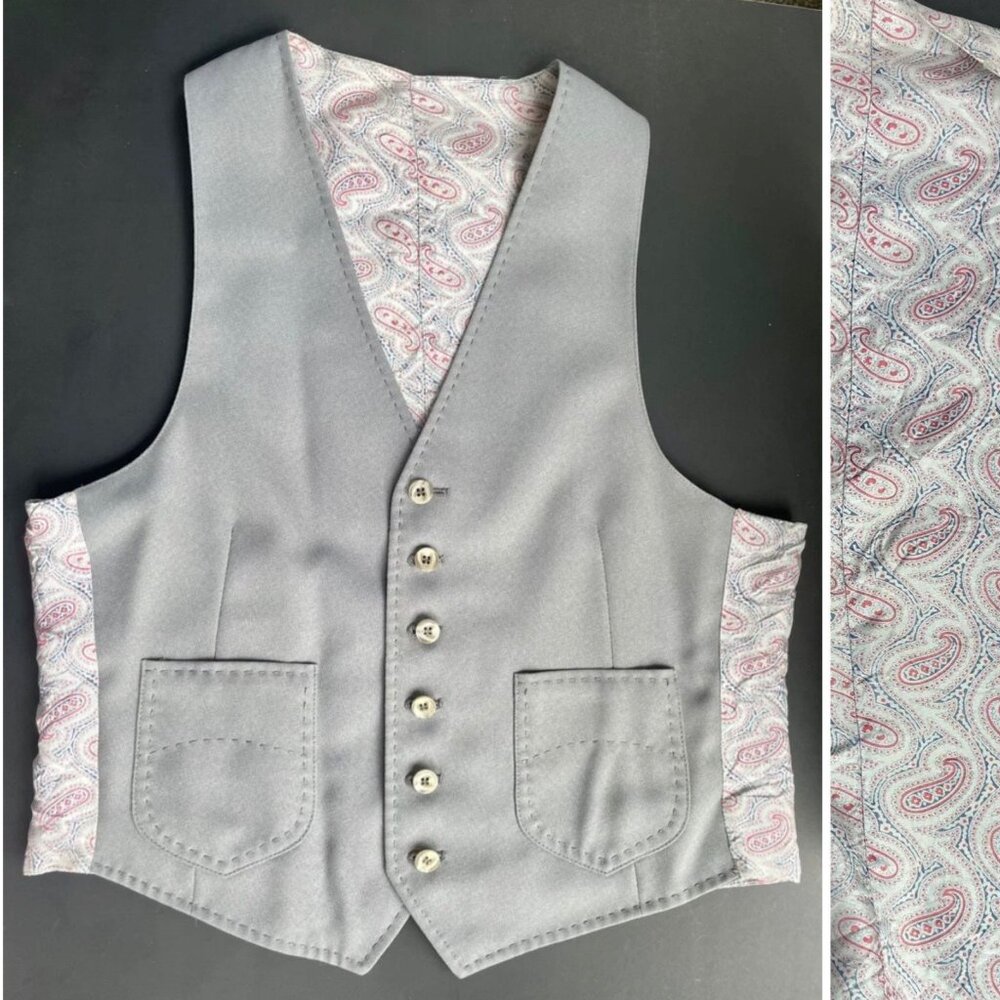 Vintage Vest in Gray with Paisley Pattern Fabric size M L Midcentury Men's Vest